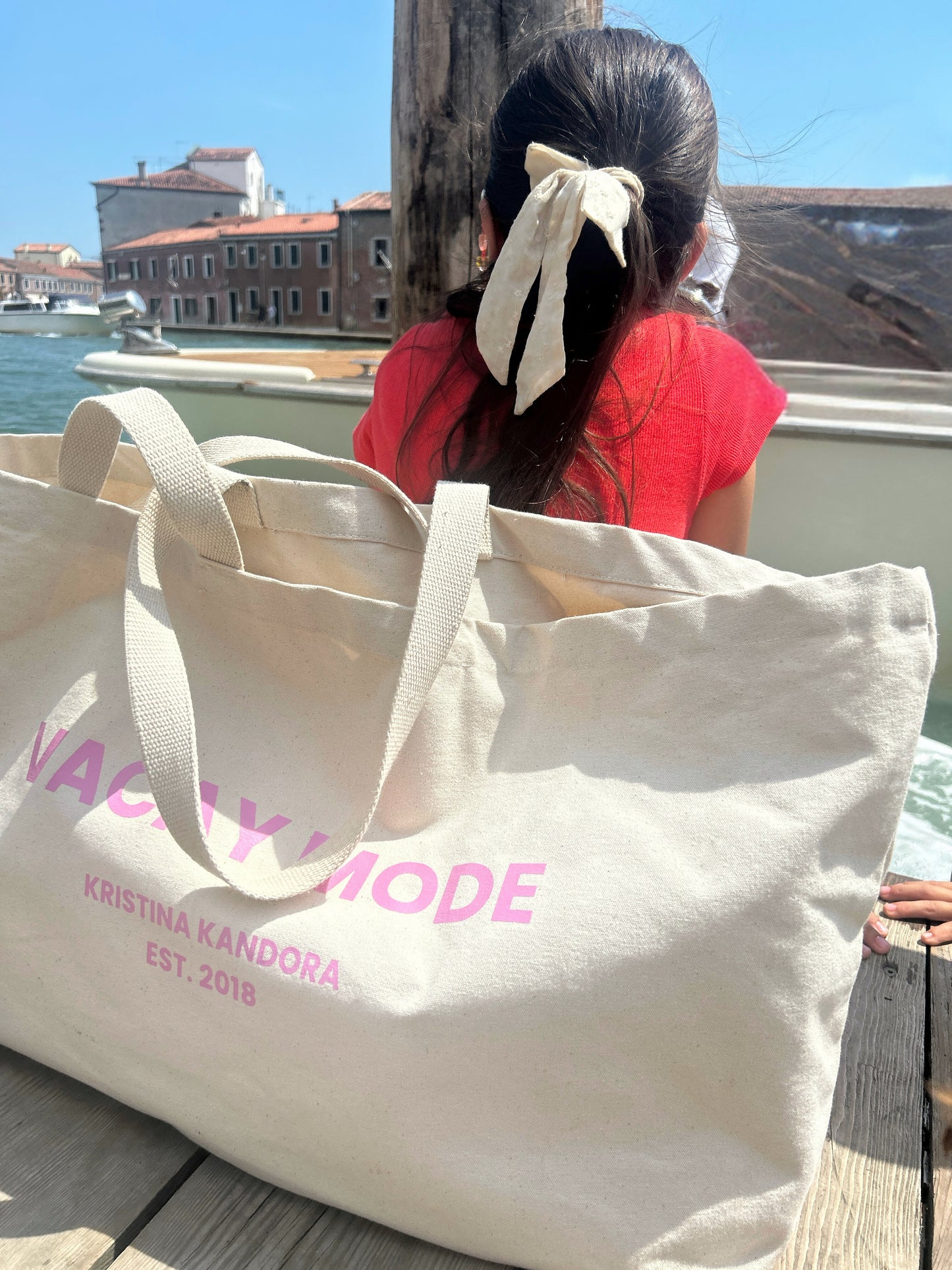 OVERSIZED TOTE BAG "VACAY MODE"