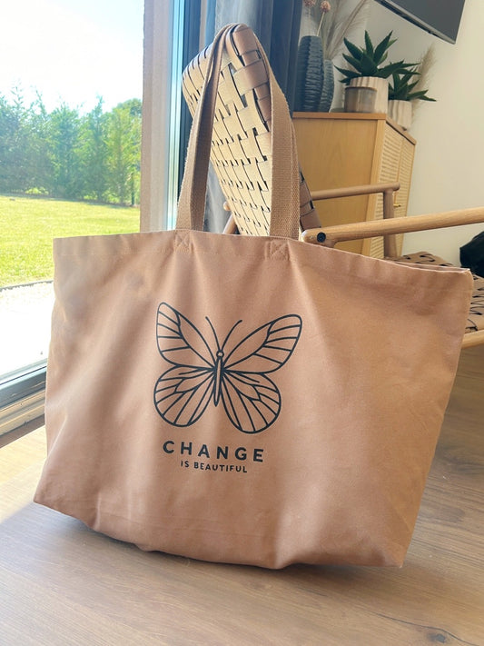 OVERSIZED TOTE BAG "CHANGE IS BEAUTIFUL" MIT SCHMETTERLINGSDESIGN