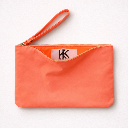 NYLON POUCH "BECOMING."