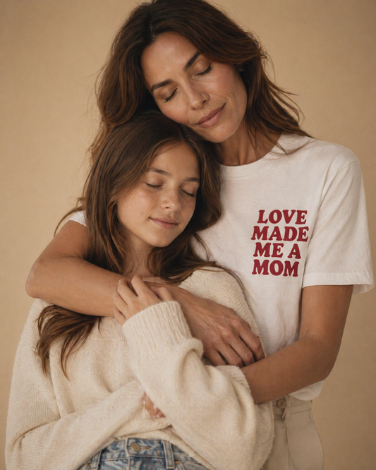 DAMEN T-SHIRT "LOVE MADE ME A MOM"